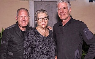 Premier table sponsors Bruce Heavin and Lynda Weinman with Anthony Bourdain.