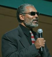 UCSB Dean of Social Sciences Melvin Oliver speaks to the crowd at the ESS rally Friday Nov. 20, 2009
