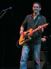 Glen Phillips led Toad the Wet Sprocket through a set’s worth of tunes during last Friday’s benefit concert for the Santa Barbara Birth Center.