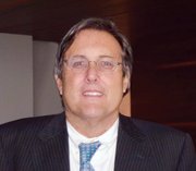 Jeffrey Cole, director of the USC Annenberg School for Communication’s Center for the Digital Future.