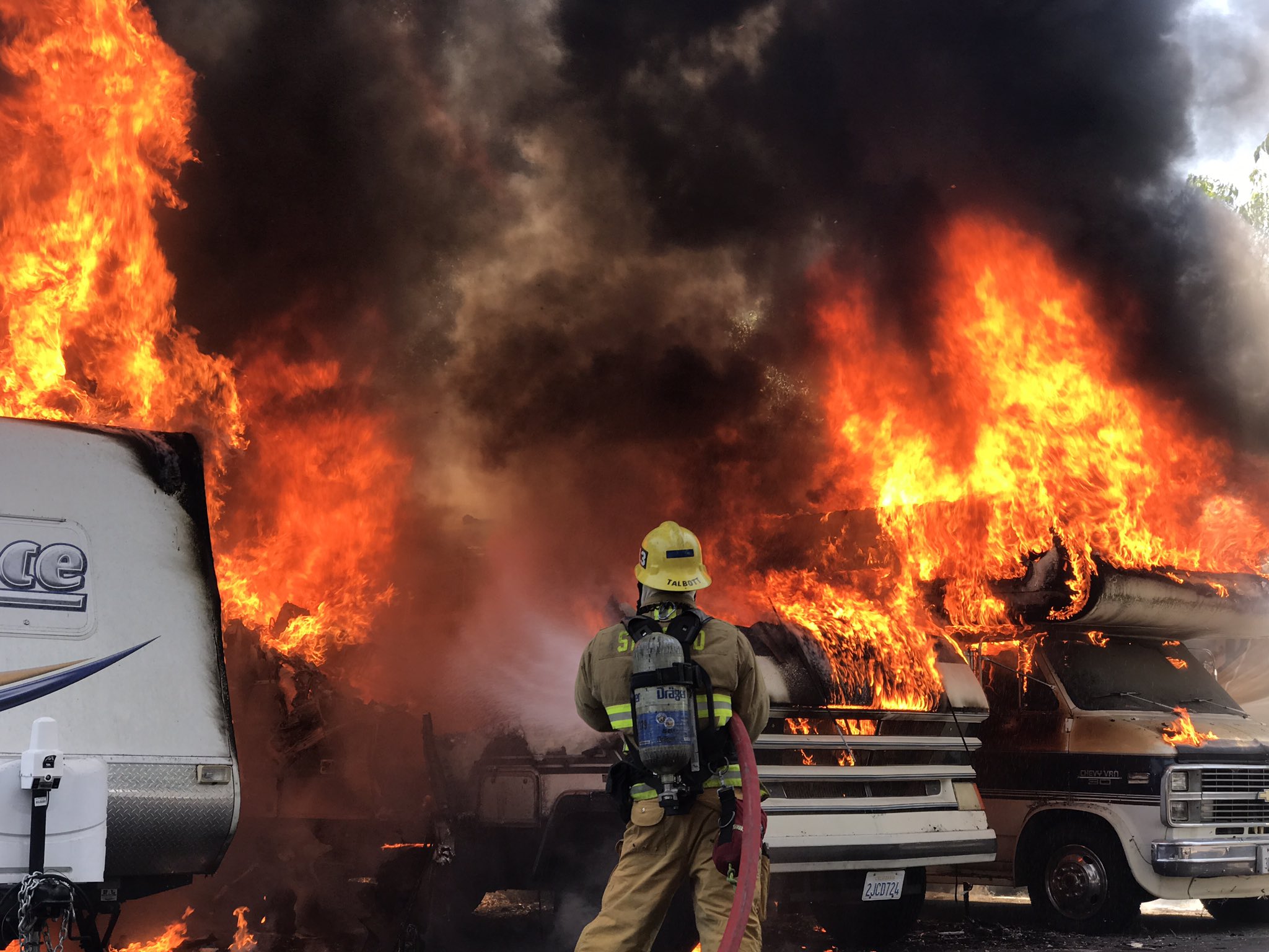 Three-RV Fire on Upper State