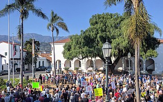 Santa Barbarans gathered in De La Guerra Plaza exactly a week after the close of Fiesta to refute white supremacist attacks in Charlottesville the day prior.