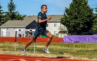 Leo Manzano hopes to be kicking through the four-minute mile Friday night the same way he raced to an Olympic silver medal in 2012.