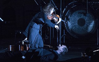 Violinist Patricia Kopatchinskaja led an extraordinary series of concert events in her role as the 2018 Ojai Music Festival’s music director and provocateur in chief.