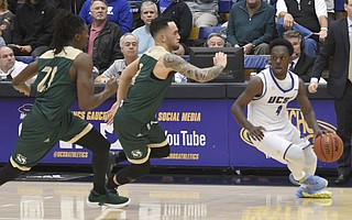 UCSB's Devearl Ramsey (right) in Thursday night's game against visiting Sacramento State