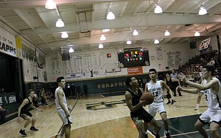 Stephen Davis pulls up in front of the St. Bonaventure defense.